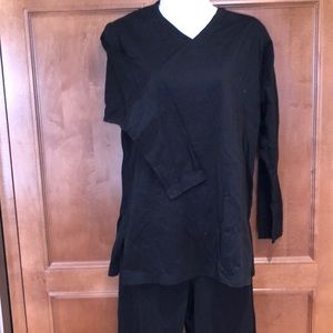 St. John’s Sport 2 piece black cotton travel outfit with black travel pouch